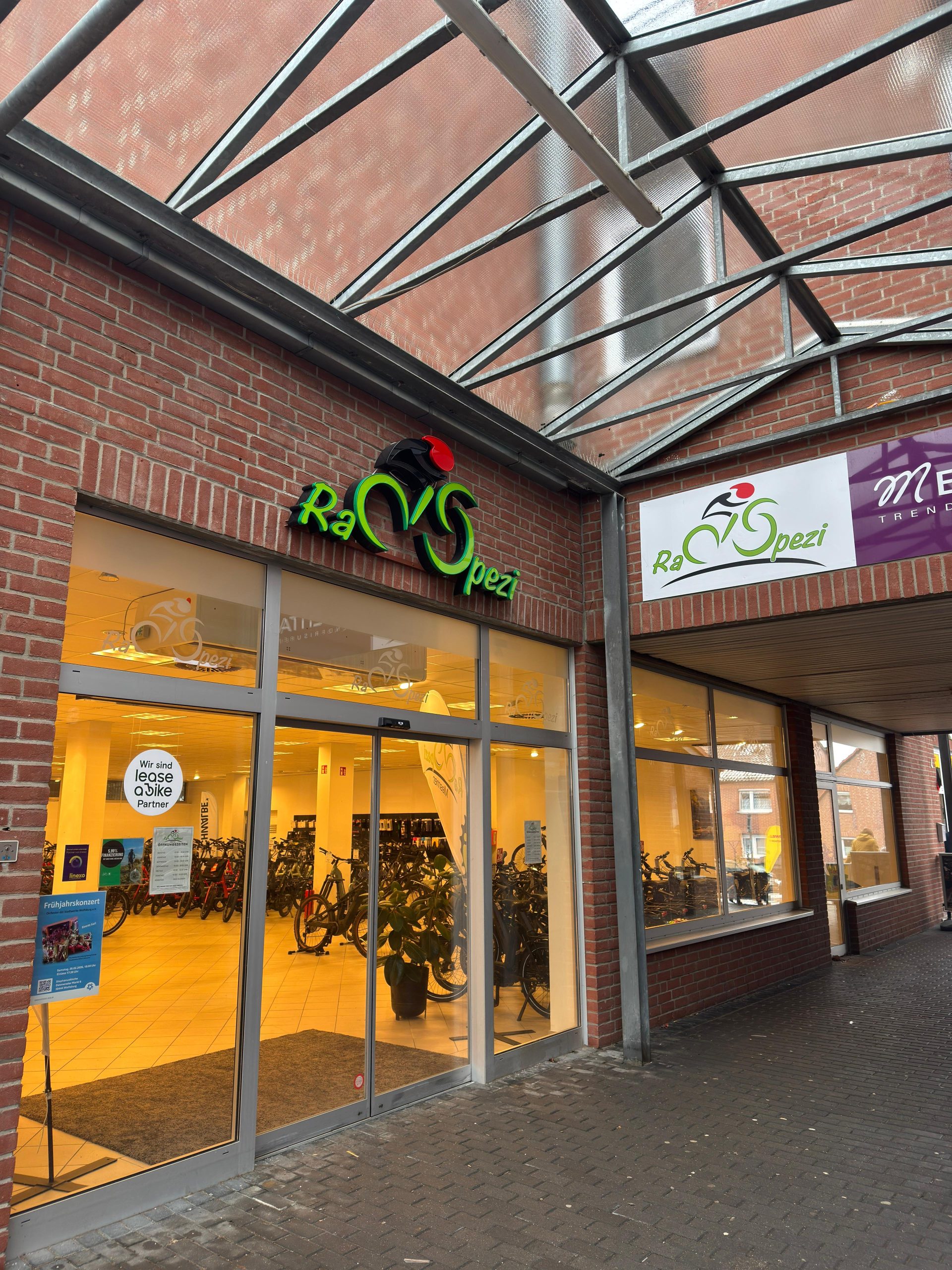 7b77679d-5e4a-4eec-8468-3f10b30d9322